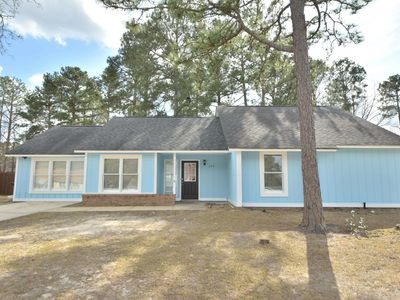 220 N Chateau Dr