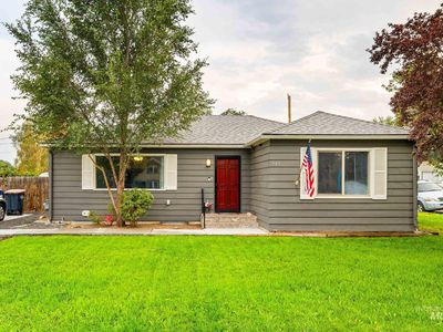 365 Caswell Ave W