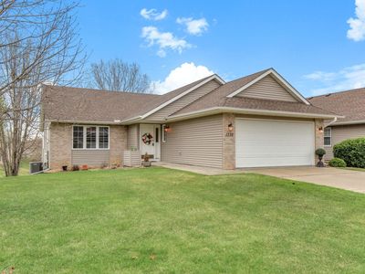 1735 Carleton Dr