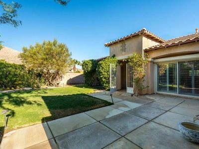 Property at 992 Mira Grande, Palm Springs, CA