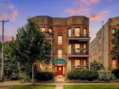 87 Kent St #2