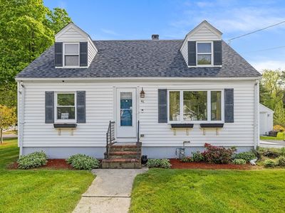 46 Churchill Ave