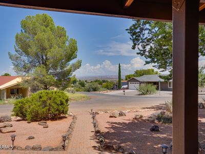 1099 E MEADOWLARK Lane