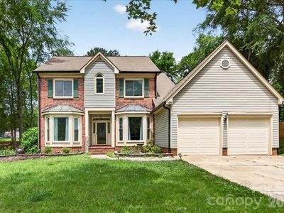 1045 Fairway Ridge Rd NW