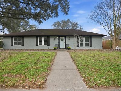 11133 Forest Hill Ln