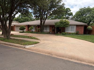 6604 Orlando Ave