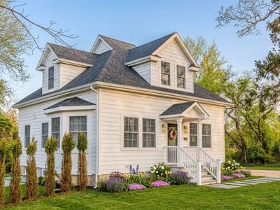 54 Hayground Rd