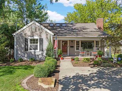 210 W Park Rd