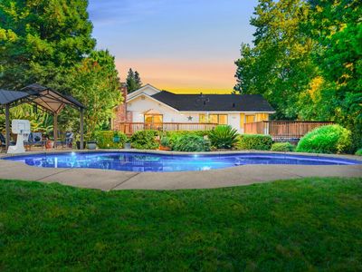 5435 Bridge Creek Ln