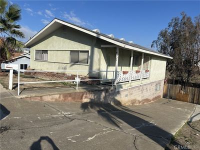 Property at 522 Garfield Ave, Taft, CA