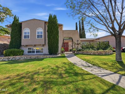 6416 Los Robles Dr