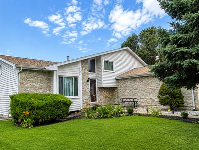2010 Watertower Pl