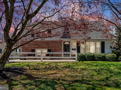 26 Greentree Ln