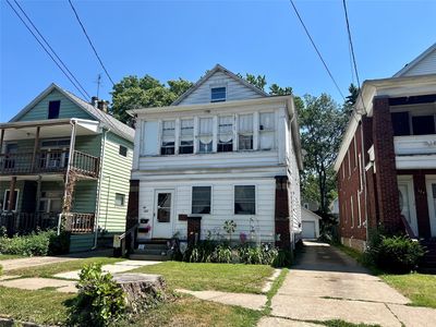 131 E 30th St