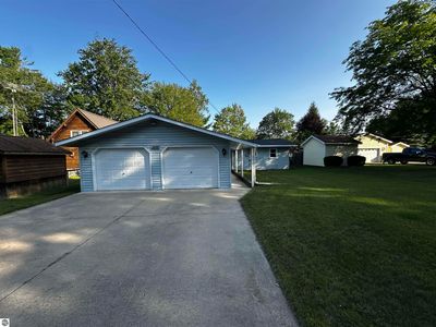 1466 Lake James Dr