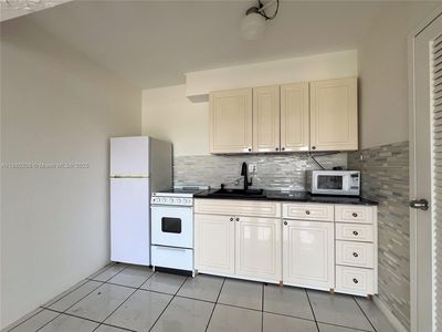 2200 E Hallandale Beach Blvd APT 603