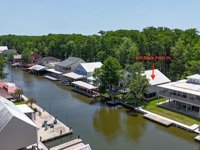 239 Eagle Point Dr