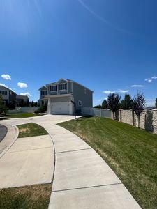 941 N Stallion Dr