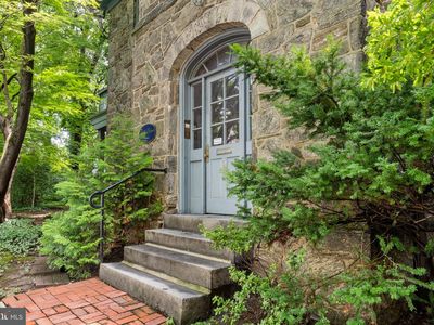 20 E Penn St APT 1