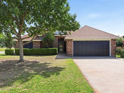 Property at 1401 Spanish Oak Dr, Granbury, TX