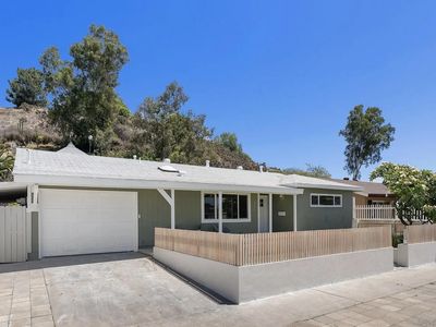 477 Meadowbrook Dr
