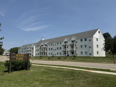 101 Albion Ave APT 201