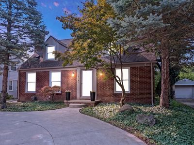 14041 Vernon Ave