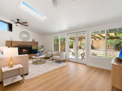 5551 Gala Ave