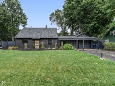 1048 Spry Lane