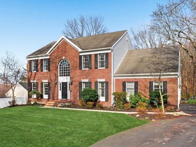 100 Rosemont Dr
