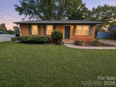 127 Northview Dorsey St