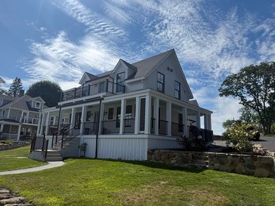 45 Beach Rd