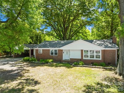 4418 N Sharon Amity Rd