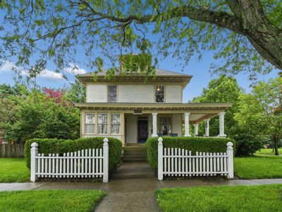 80 E Waterloo St