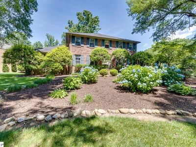 101 N Lady Slipper Ln