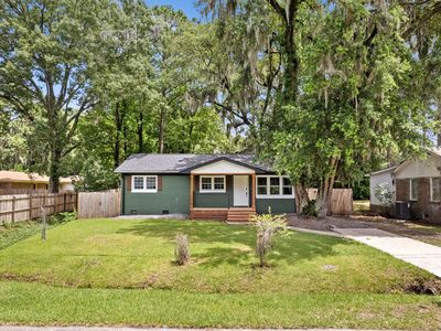 1907 Hazelwood Dr
