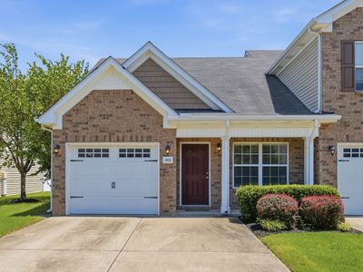 1913 Calydon Ct
