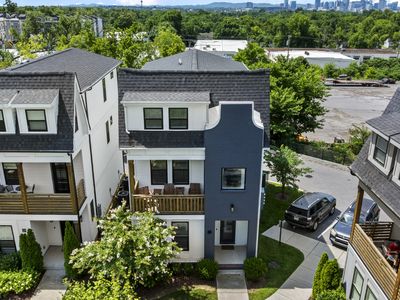 530 Edwin St #20