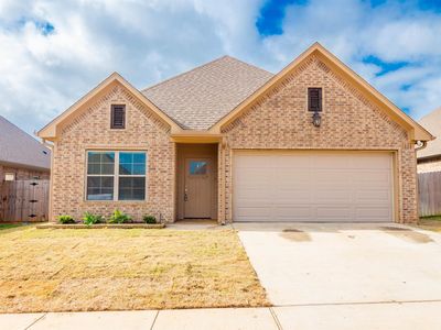 822 Lindsey Ln