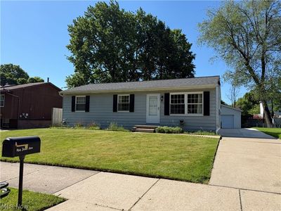 894 Jean Ave