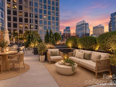 333 W Trade St Unit 708