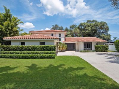 701 Carriage Hill Ln