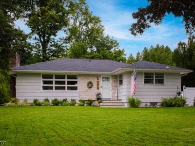 1015 Lakeview Dr