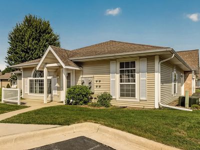 1949 Topaz Pointe Ln SW