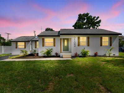 2102 W Ferris Ave