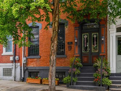 1516 Buena Vista St