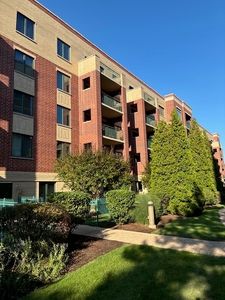 5 W Central Rd APT 201