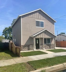 105 2nd St
