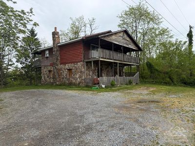 181 Modern Ln