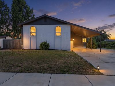 432 E Calnette Dr